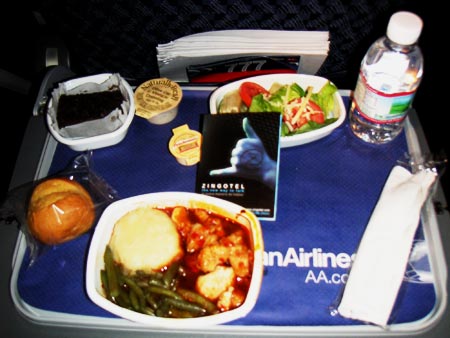 American Airlines en procès pour nourriture 'empoisonnée'